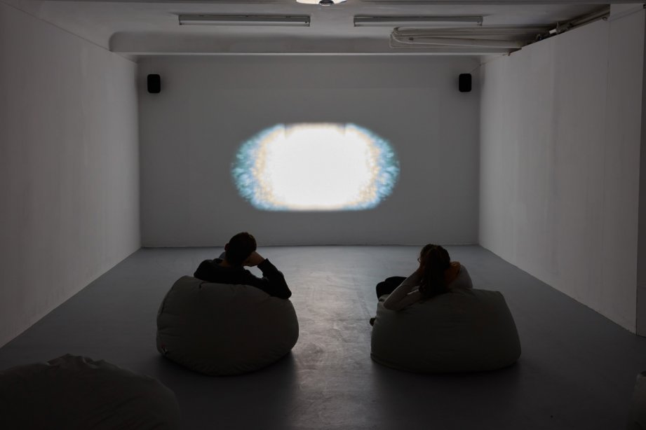 Installation View, Desire Machine Collective, Passage, basis 2015, photo: Günther Dächert